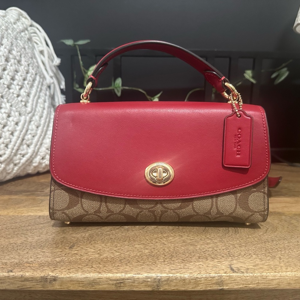 Coach Signature Tilly 23